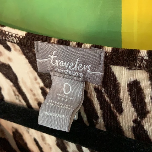 Chico’s Travelers Animal Print Top - Picture 2 of 4
